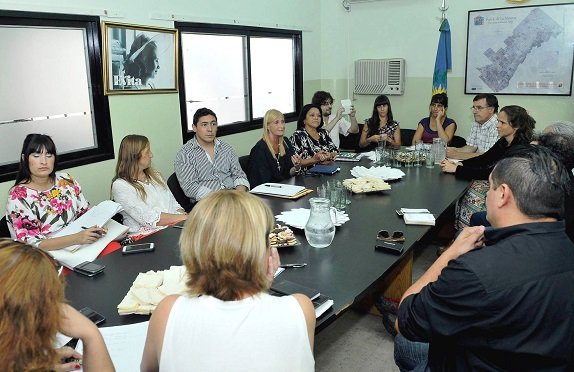 Pag.6_reunion en Desarrollo Social