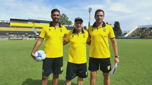 Carlos Zavaleta: “Quiero a ese Almirante que llena la cancha”