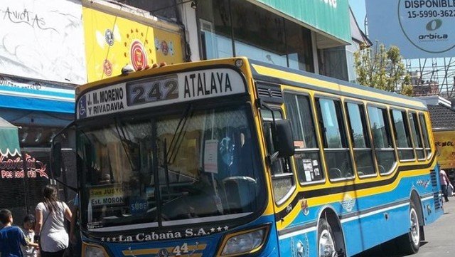 Balearon a un chofer de colectivo en La Matanza: hay 7 líneas de paro