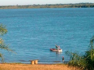 Tragedia en Corrientes: rescató a sus dos hijos en el río y murió ahogado