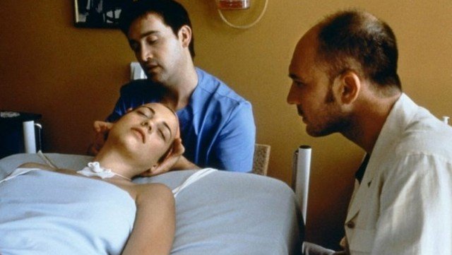 Lleva 27 años en estado vegetativo, fue abusada y tuvo un bebé: ahora detuvieron a un enfermero