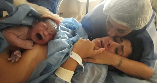 Efectivos del Comando de Patrullas de Hurlingham asistieron el parto de una vecina que había pedido auxilio al 911