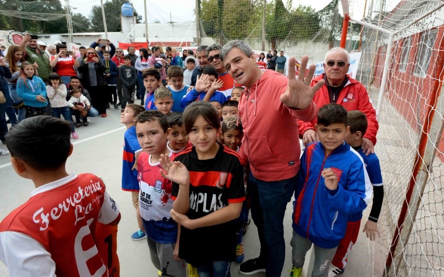 Zabaleta inauguró el Playón Deportivo “Néstor Kirchner” en el Club Greppi de Hurlingham