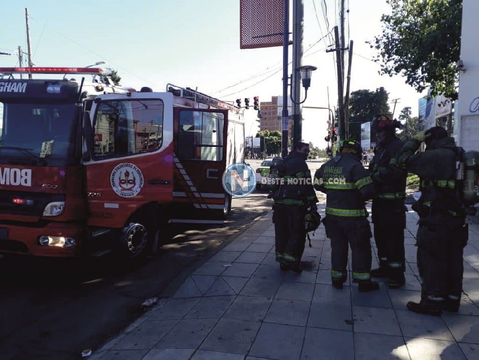 Hurlingham: Intentaron prender fuego una sucursal del Banco Itaú