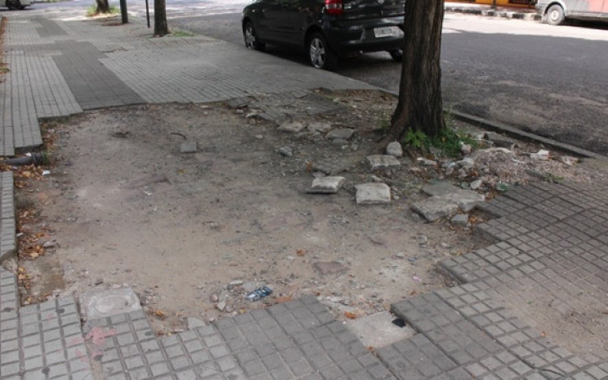 La Plata: abrió la inscripción para los vecinos que quieran arreglar o construir sus veredas