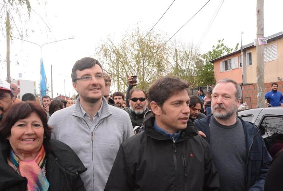 Lucas Ghi y Axel Kicillof visitaron el Barrio Carlos Gardel