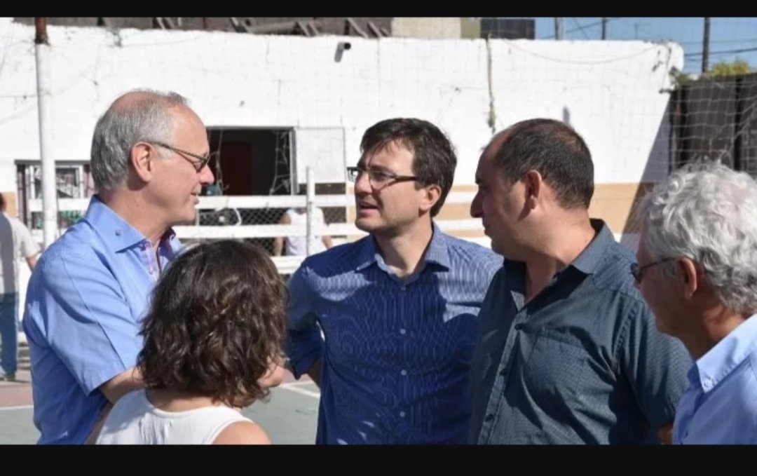 Morón: Contra el dengue y el sarampión con Ghi y Gollan
