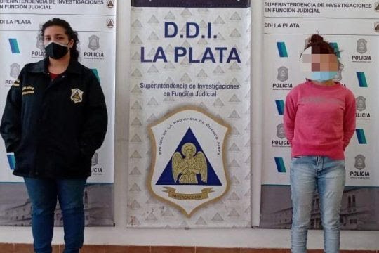 Por el doble crimen en La Plata hay una joven detenida