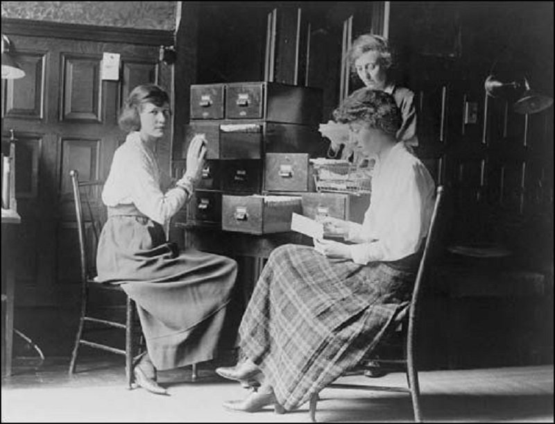Ciclo sobre la re-significación de las mujeres en la cultura