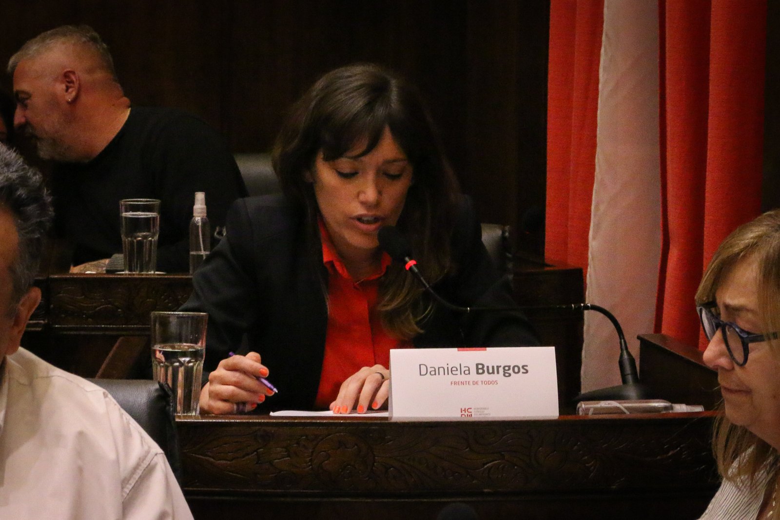 Sesiones en el Concejo Deliberante de Morón El HCD de Morón aprobó la implementación del Nodo de Comercialización de la Economía Social y Popular