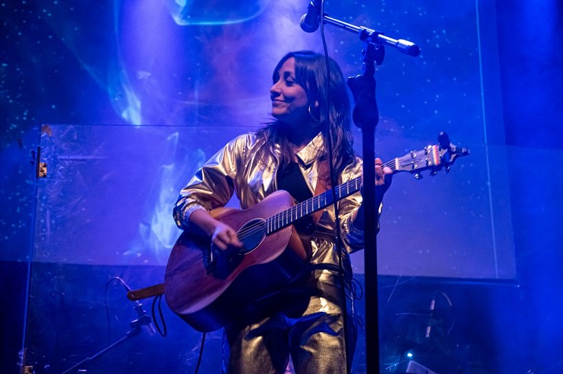 "Amor, ilusión, pérdidas, deseos que no se pueden concretar; pero con energía para persistir" 