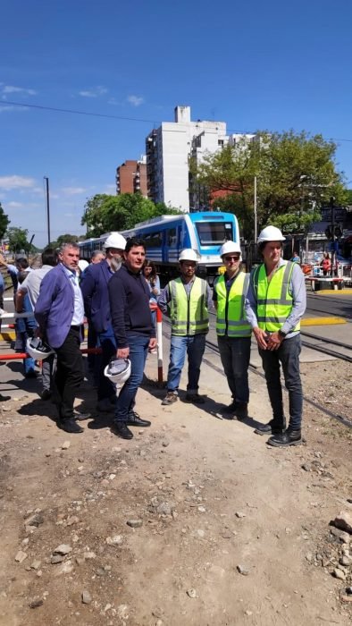 Obras: Daniel Novoa en la recorrida de las obras de la estación Ramos Mejía junto a Martín Marinucci y Roberto Rojas.