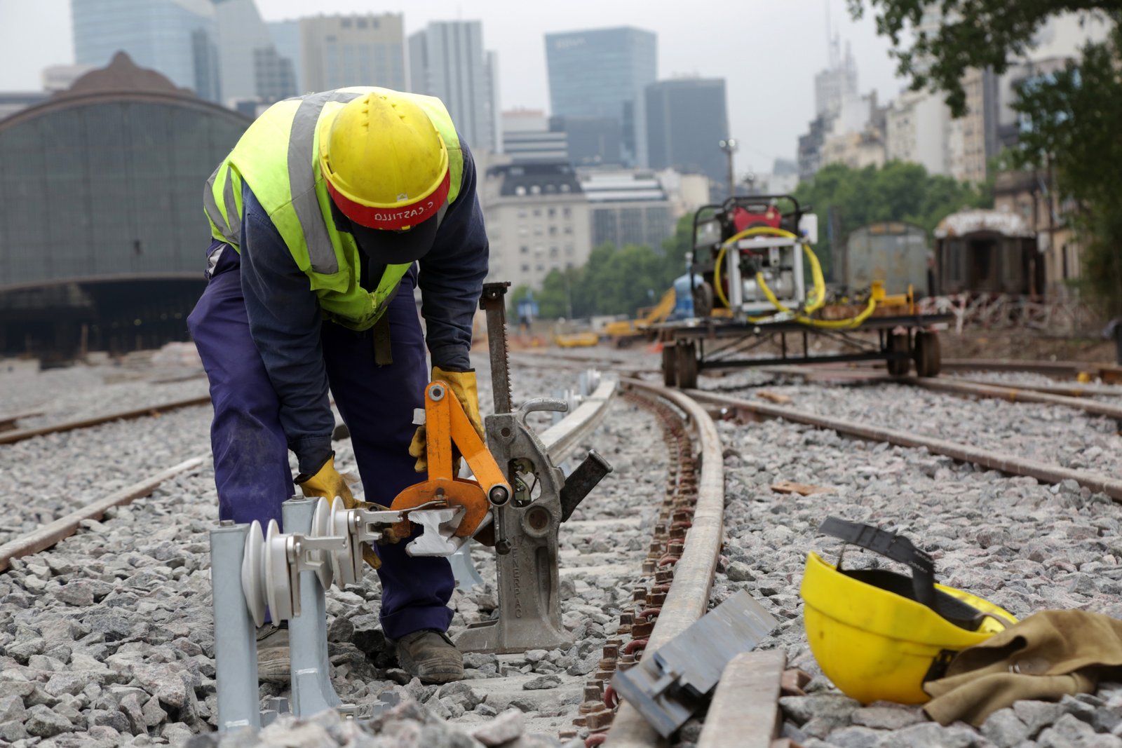 Avanza la renovación integral del ingreso de trenes a Retiro en la línea Mitre