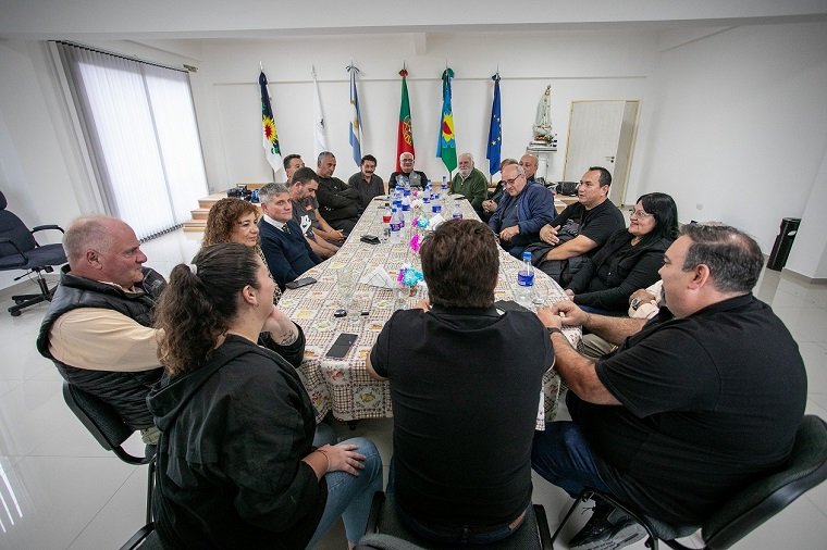 Comerciantes. Espinoza se reunió con comerciantes e instituciones.