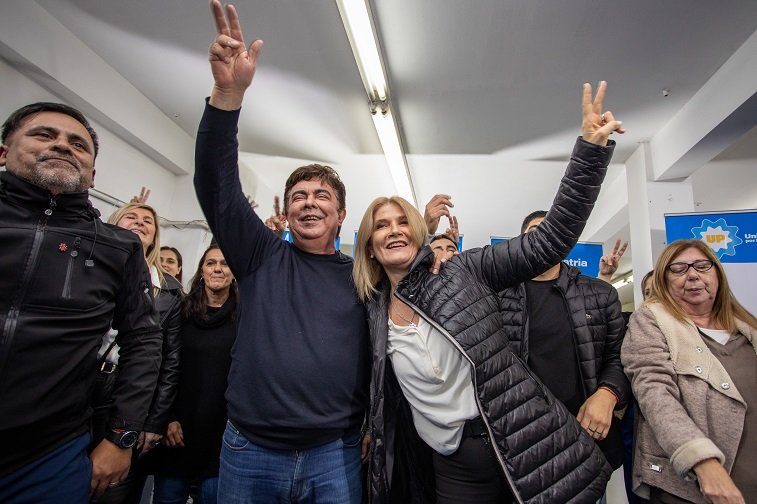 Espinoza y Magario presentaron la lista del oficialismo 