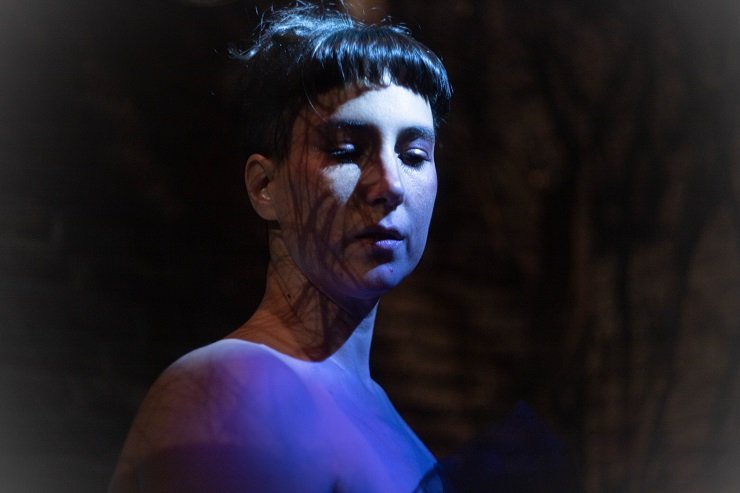 "El Mundo Desde Afuera": el disco debut de la cantante argentina Natacha M