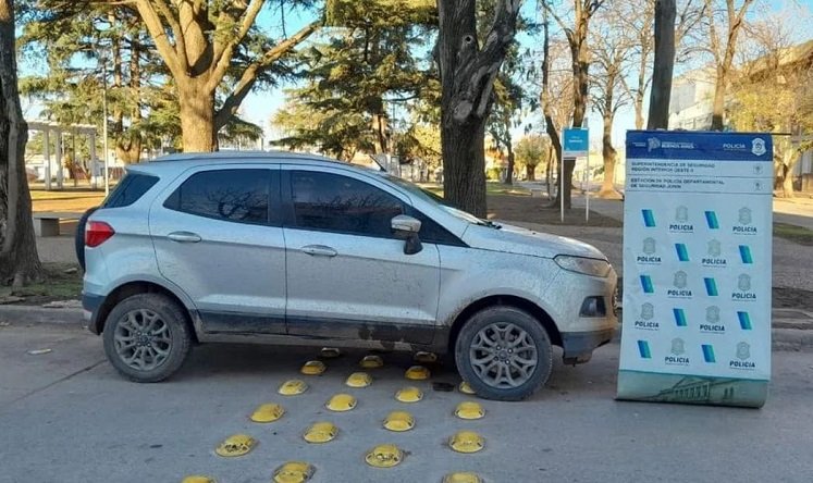 Dos vehículos robados en el oeste aparecieron en Junín