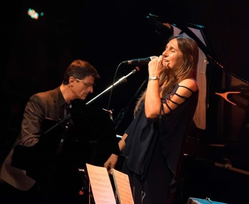 Adriana Nano y Leonardo Marconi tango en Café Vinilo