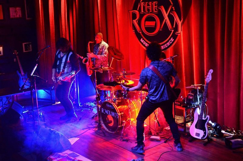 show Homenaje a Gustavo Cerati – 64° Aniversario de Remolinos