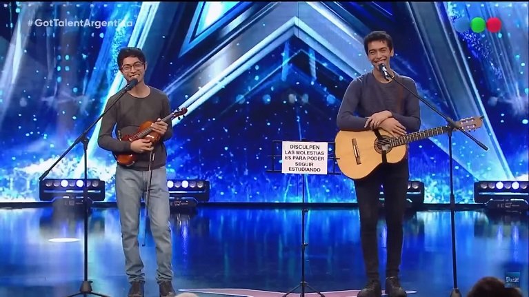 Peatonal. Agustín y Tomas: de la peatonal al éxito en Got Talent.
