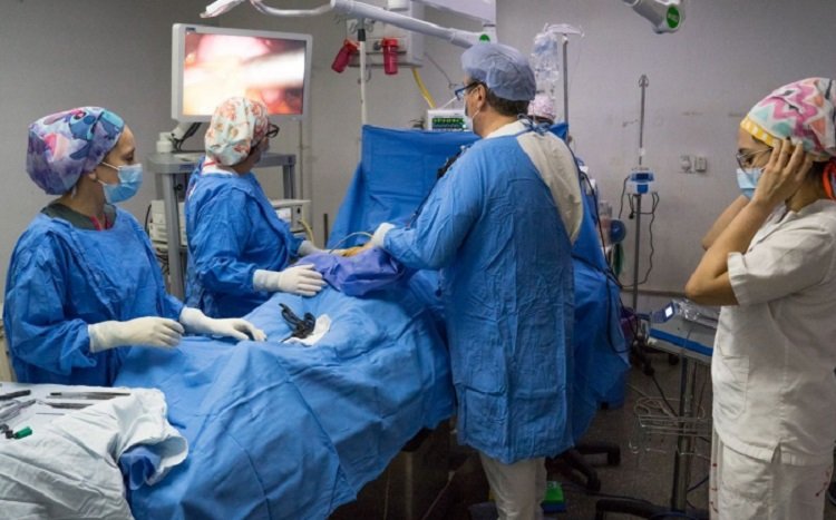 cuatro hospitales realizan 26 operaciones en dos días
