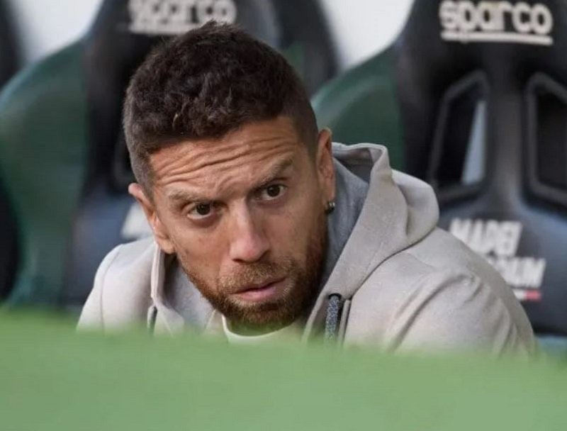 Papu Gómez, ¿se retira?, ? el rojo quiere renovar 2 contratos.