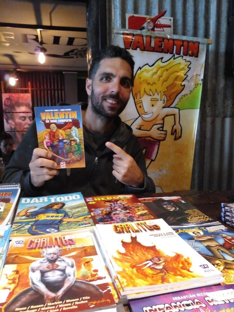 Rizzo publicó “Valentín: La Saga Completa".