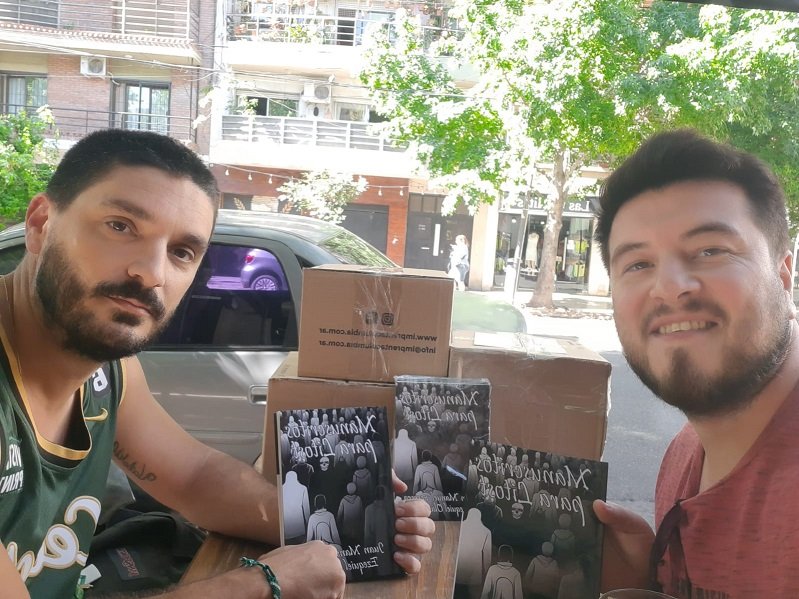 Olasagasti y Ferrera: Artífices de "Manuscritos
