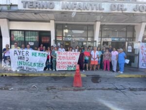 Los trabajadores realizaron una nueva asamblea.