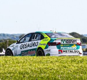 Campeón. Ganó al menos en pista con un ritmo insuperable.