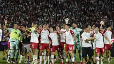 Huracán won an entertaining classic and defeated San Lorenzo 2-0