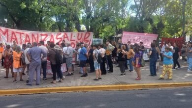 Salud. “Municipales en lucha por salario digno ya”.