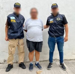 Prófugo. La PFA capturó a un prófugo acusado de abuso sexual.