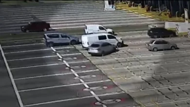 Autopista. Multan a dos conductores por infringir las leyes.