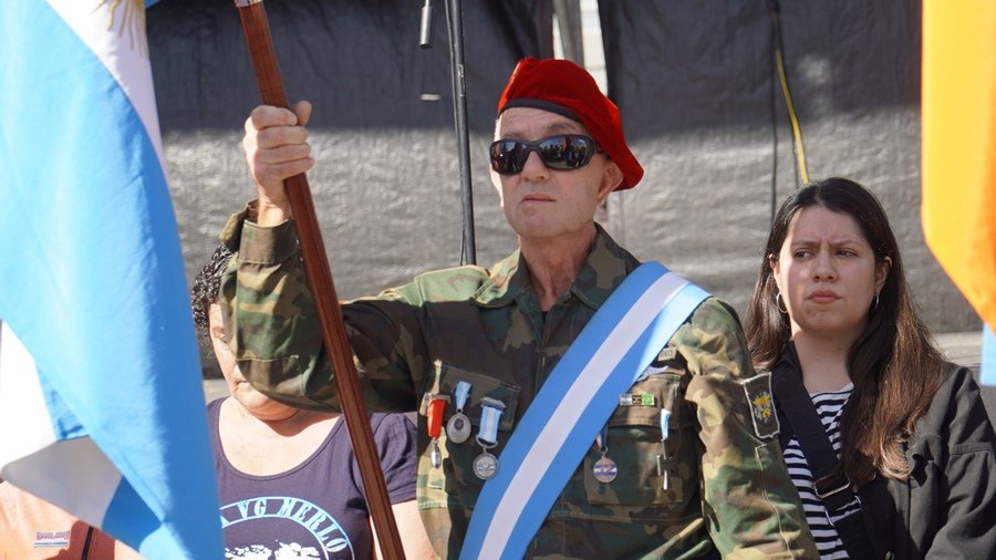 Homenaje en el día de los veteranos y caídos en la guerra de Malvinas