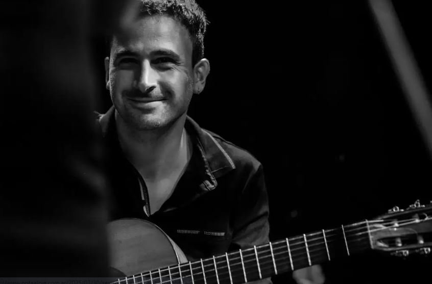 Jean Amadeo Pouyé presentó su debut como solista