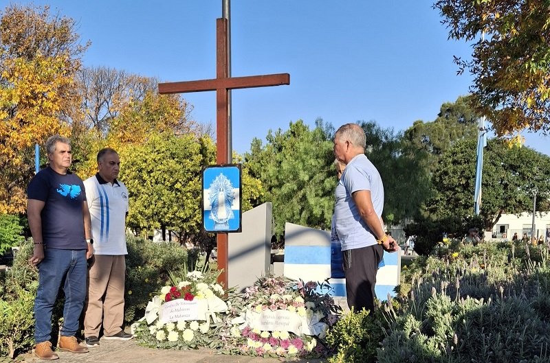 Acto. 43 años del hundimiento del crucero ARA General Belgrano.