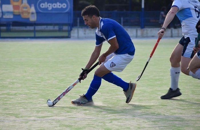El hockey sobre césped capturó el corazon de Iker Castillo.