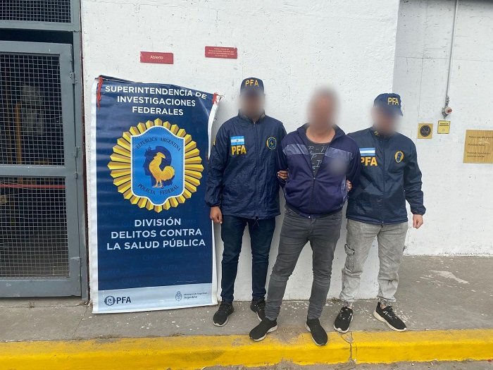 Detenido. Capturaron a un tío abusador.
