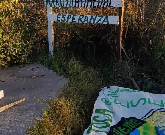 La comunidad de vecinos elaboró un documento.