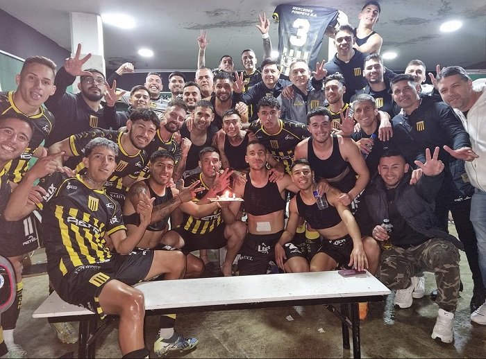 Con nuevo DT, Almirante Brown volvió a sonreír