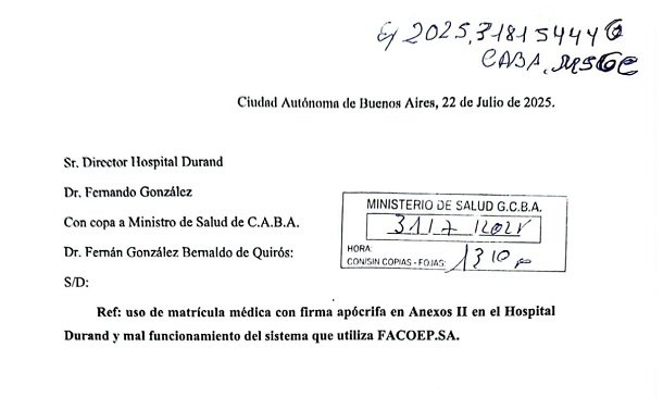 Denuncia. “Los usaron para imprimirlos en los anexos".