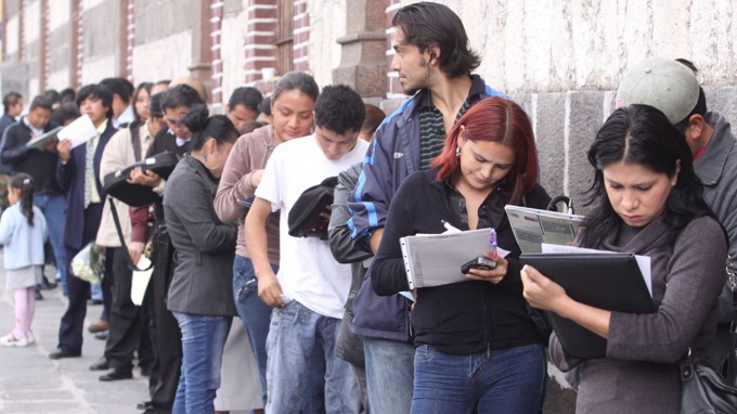 El mercado laboral argentino enfrentó un nuevo retroceso