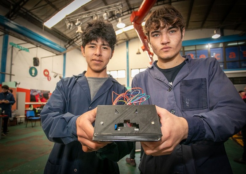 Robótica. En una jornada los equipos compitieron en el Torneo.