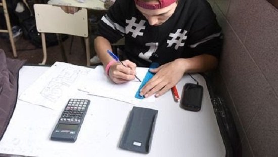 La educación argentina enfrenta un desafío crítico.