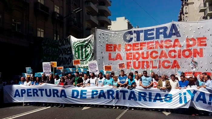 Docentes. Crisis educativa. Mariano Hermida.