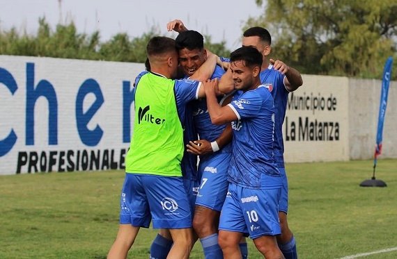 Sportivo Italiano triunfó ante Liniers