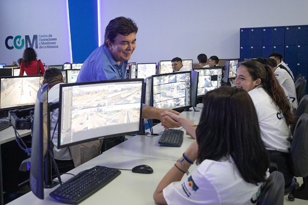 Fernando Espinoza otorgó un nuevo aumento.