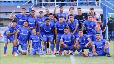 Sportivo Italiano afuera del Reducido.