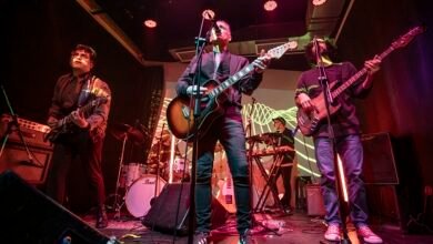 Carlos Cossi presentó un single “Mejor Así”.